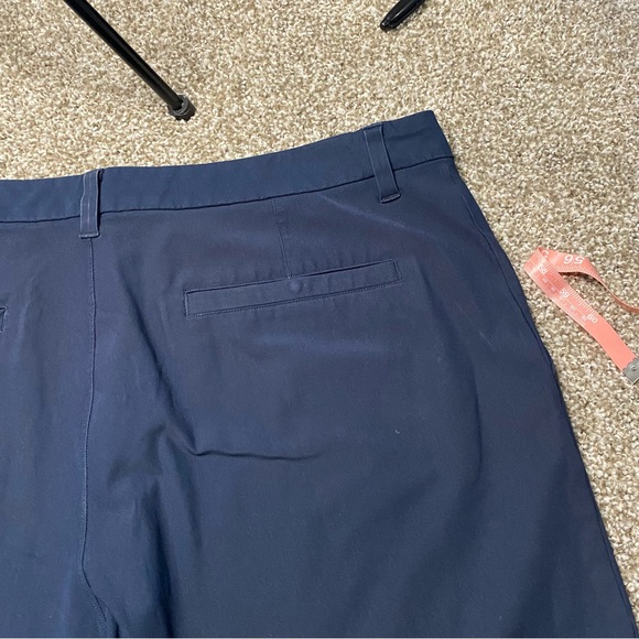 Lululemon Commission Short Relaxed Warpstreme - Picture 6 of 11